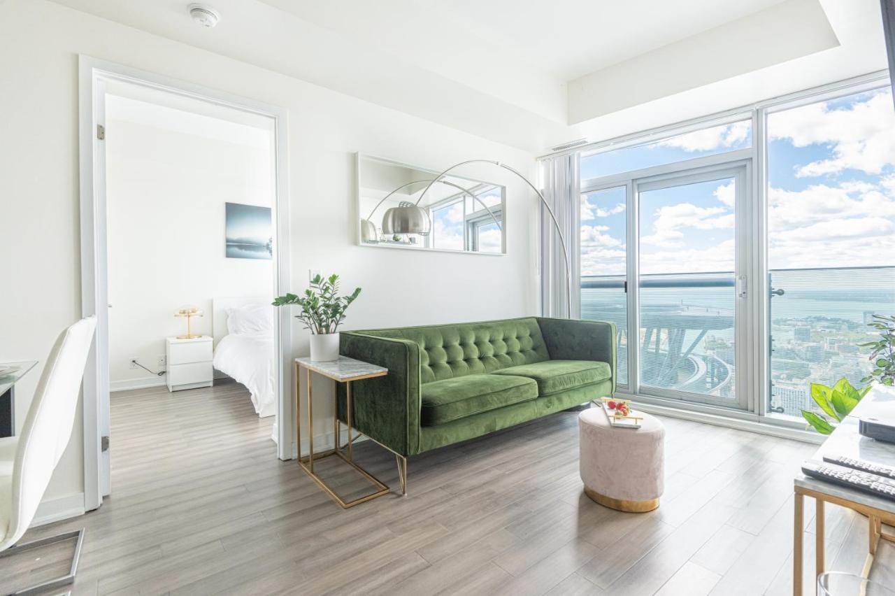 Beautiful Luxurious Modern Condo With Breathtaking Views Toronto Exterior photo